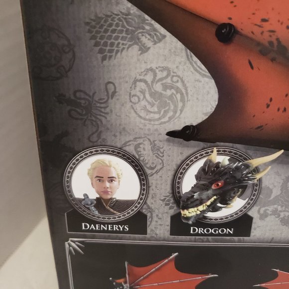 New Mega Construx GAME OF THRONES Daenerys & Drogon HBO Series 735 pcs Building - Picture 11 of 15
